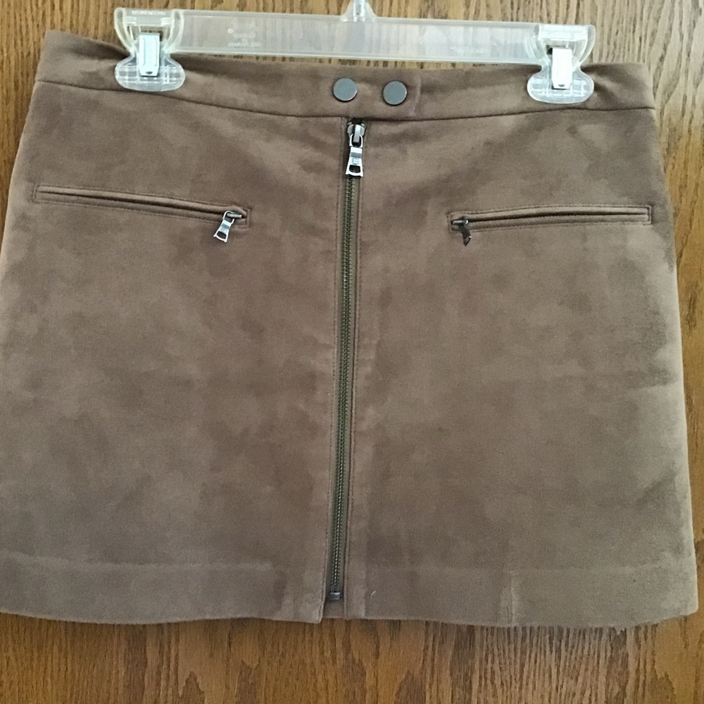 BCBG MAXAZRIA skirt, size small, leather like material, light brown